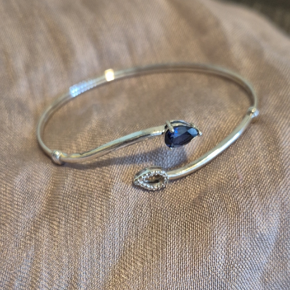 Sleek Silver Bracelet with Blue Accent